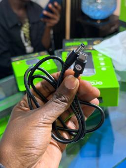 Oraimo 40,000mAh Power Bank + 12V Router Backup Cable Combo view 2