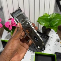 oraimo Smart Clipper 2 Professional Hair Clipper view 6