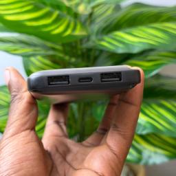 10,000mAh Oraimo PowerFlow L1 view 2