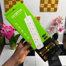 Oraimo PowerHub 2 4-AC 3-USB Power Extension view 3