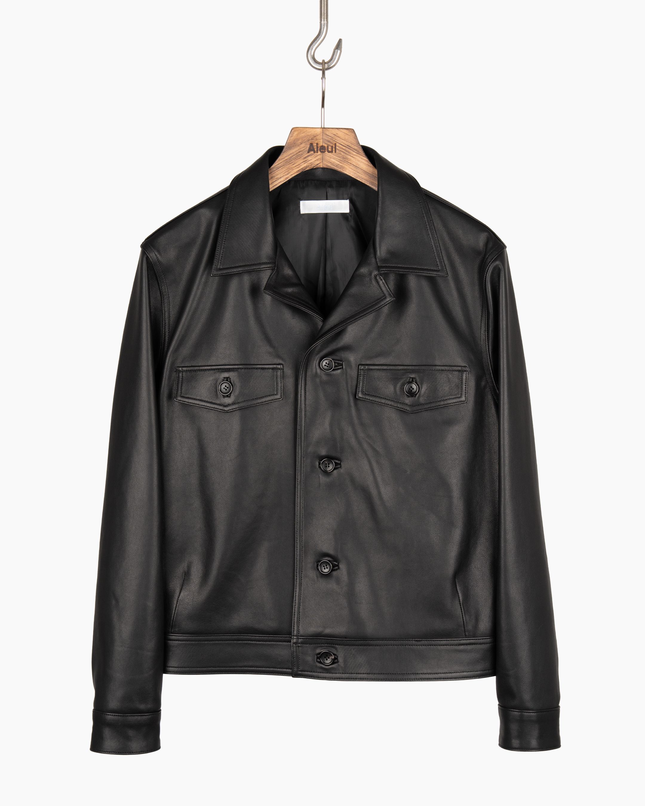 2025 Fall/Winter Packshot