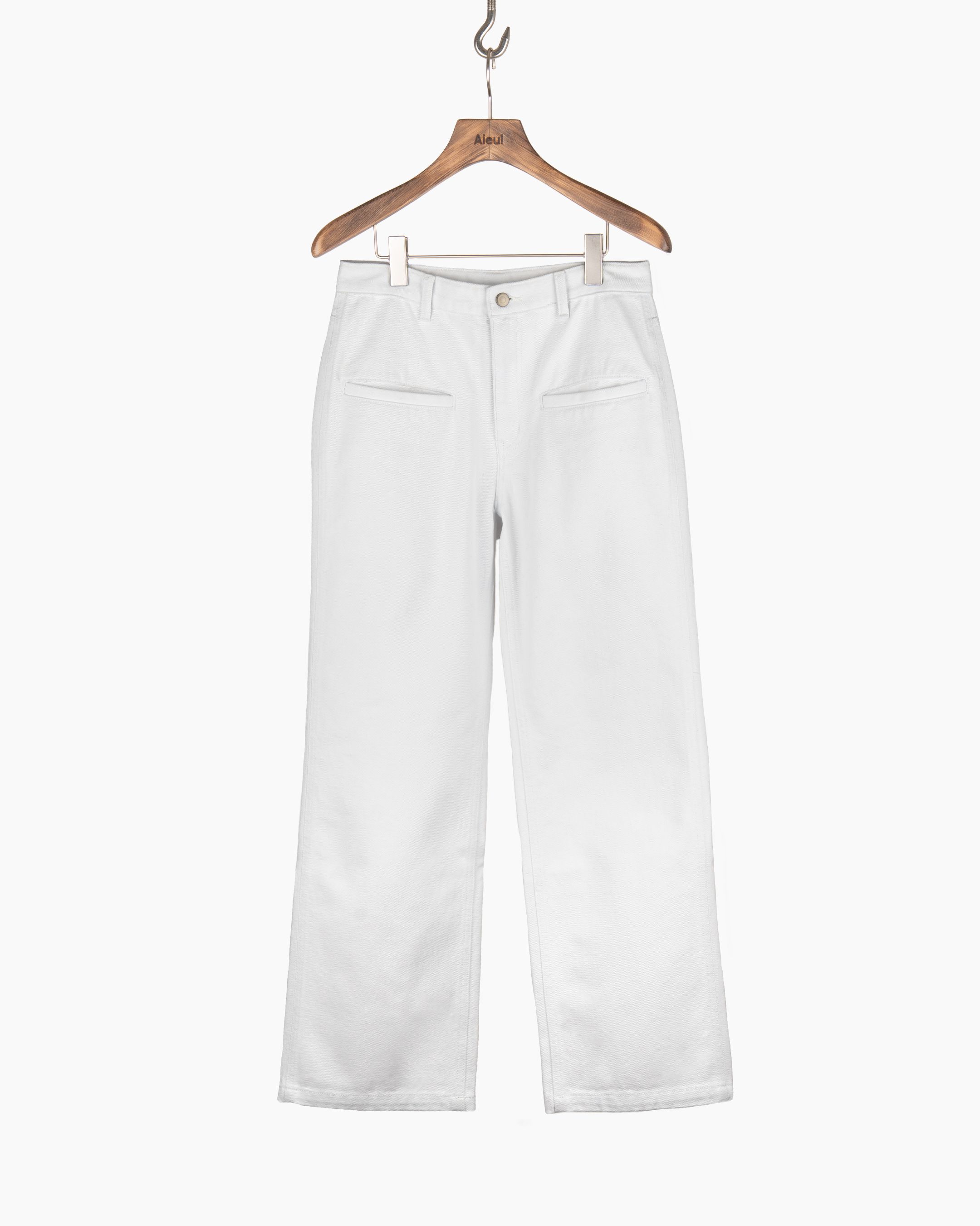 2025 Fall/Winter Packshot