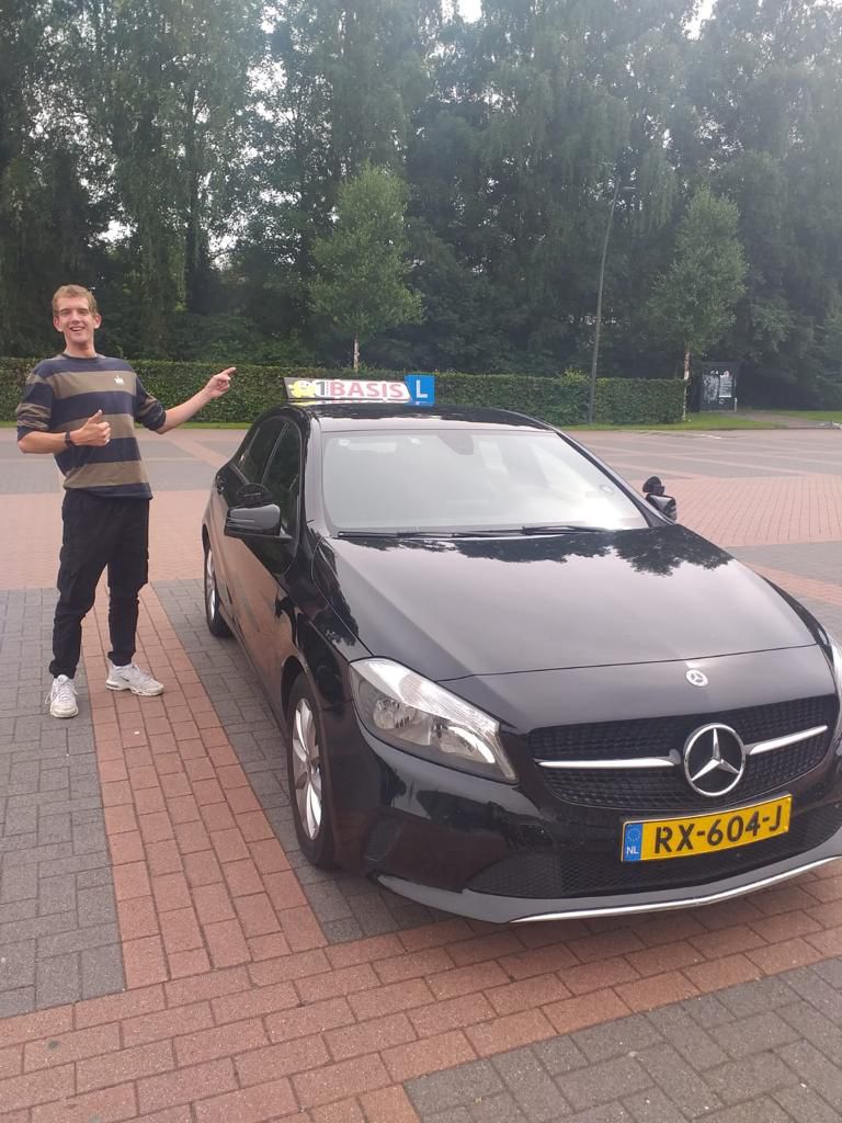 CBR Emmeloord - Geslaagd bij 1Basis