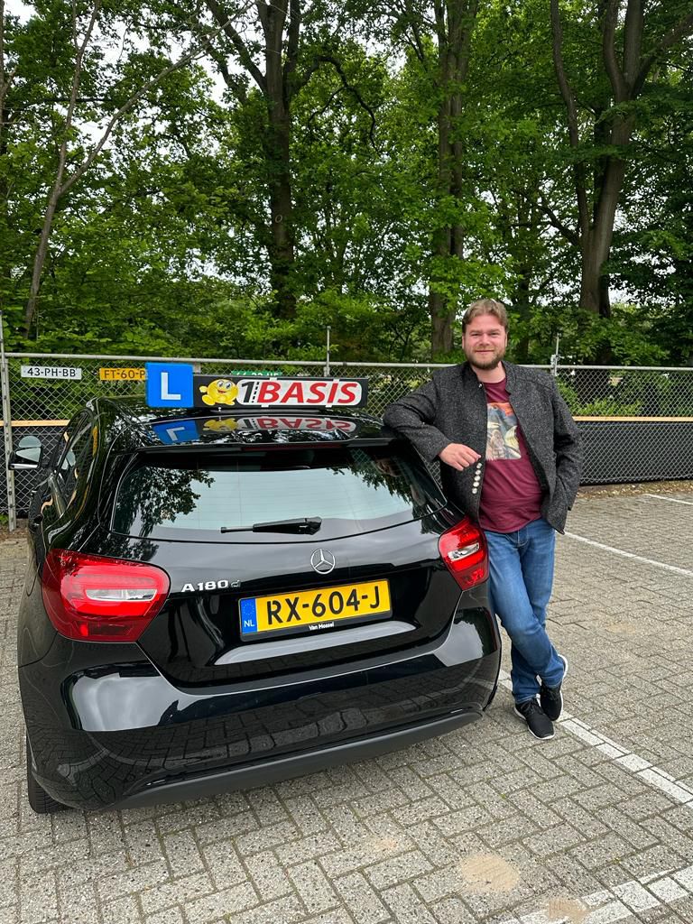 CBR Eemnes - Geslaagd bij 1Basis