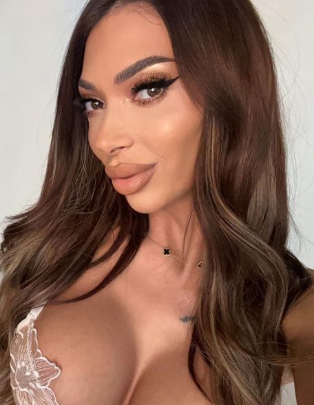 Roberta looking stunning as usual