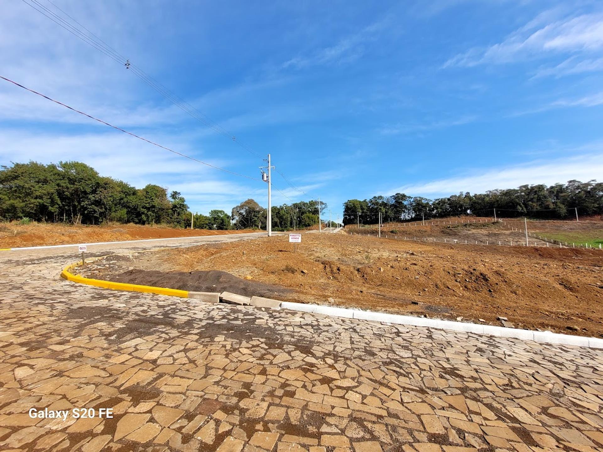 Terreno de esquina-Bairro Esperança — foto 1