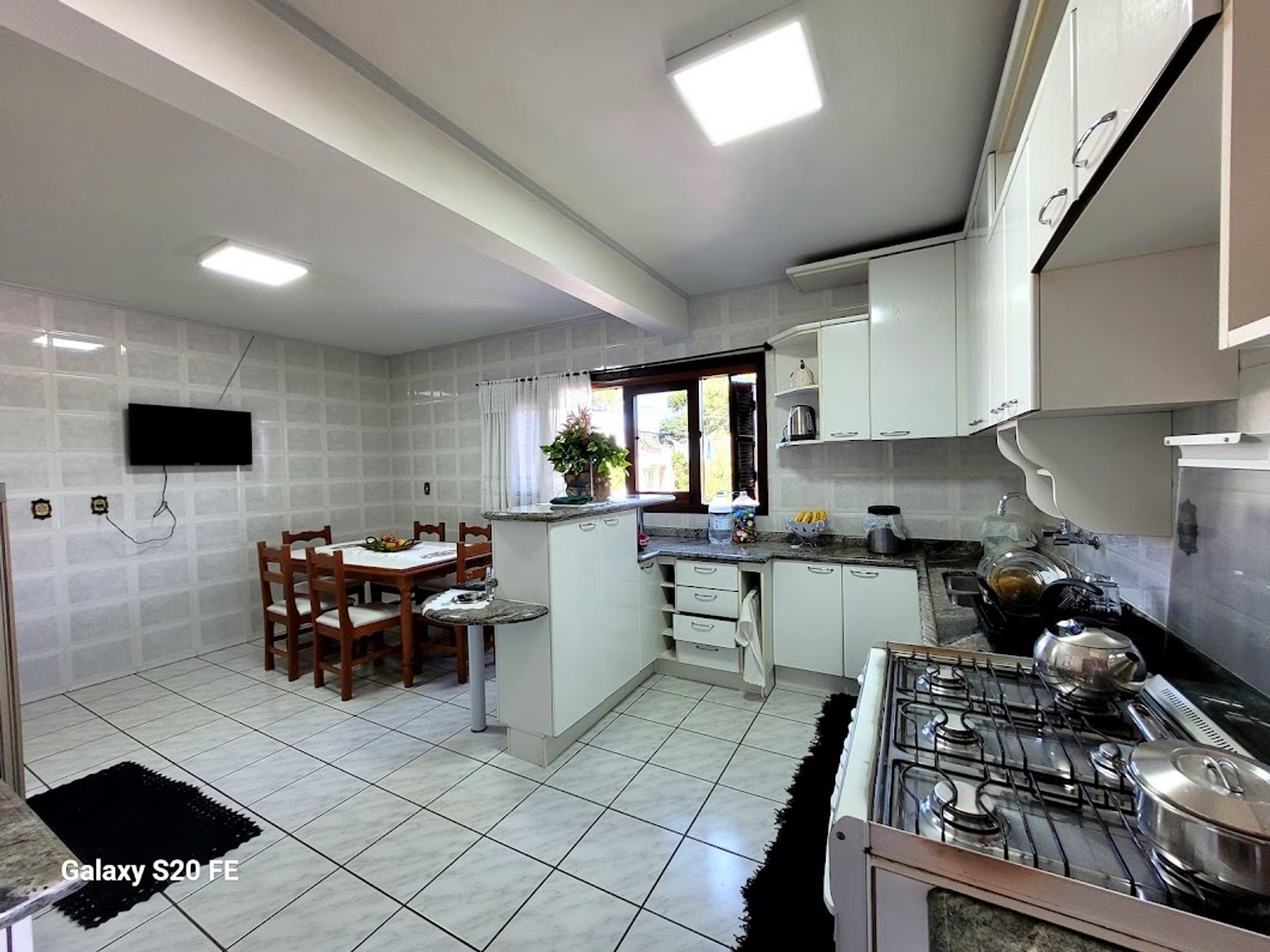Casa de esquina no Bairro Dal Molin — foto 8