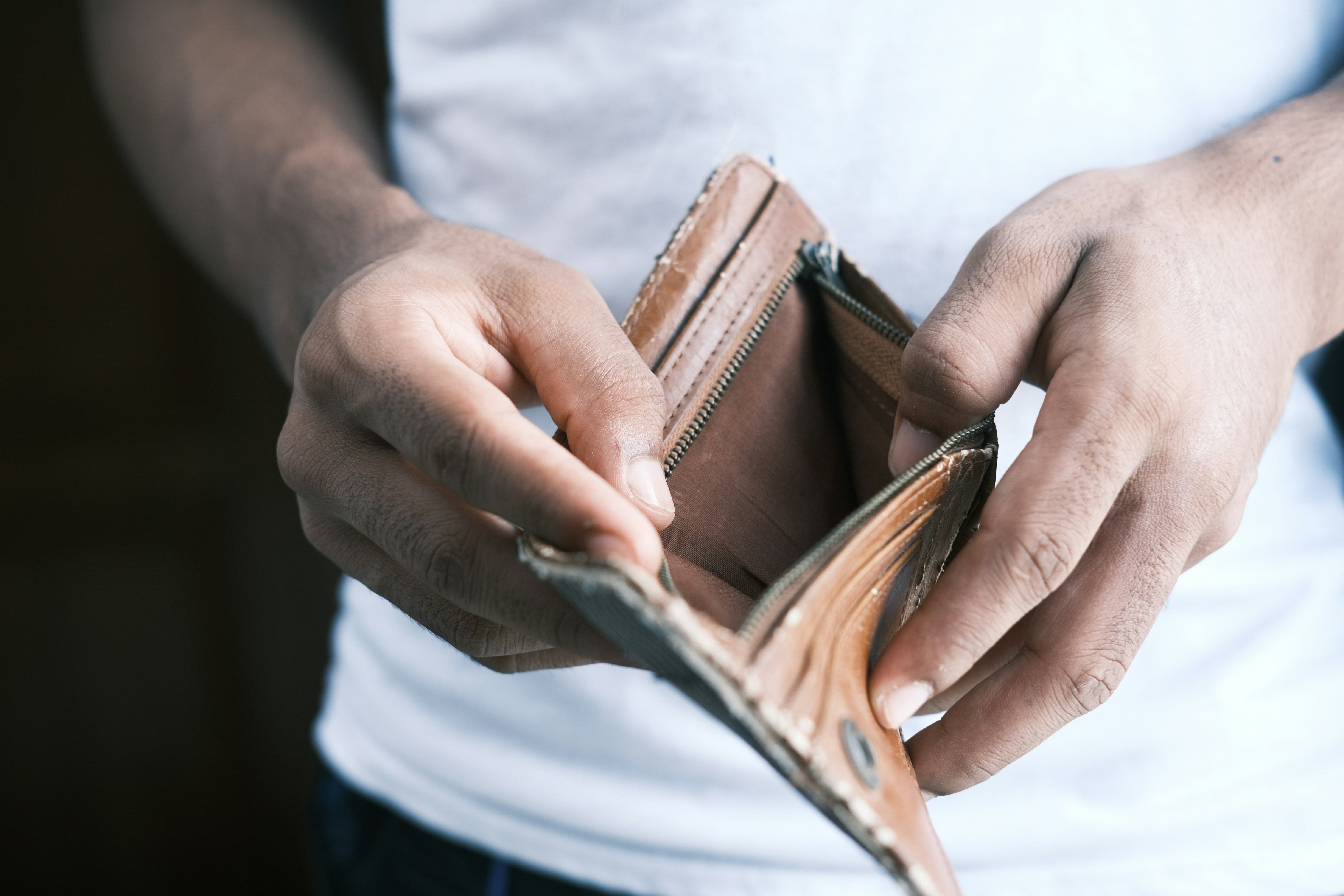 Empty wallet by towfiqu bharbuiya.