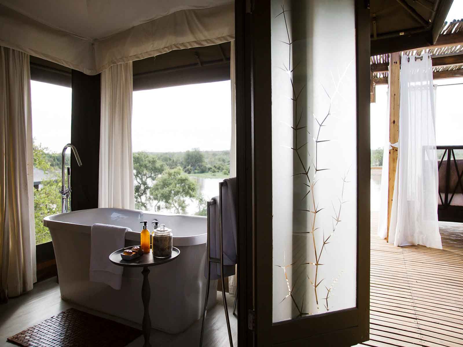 Simbavati Hilltop Lodge - 0 - 3
