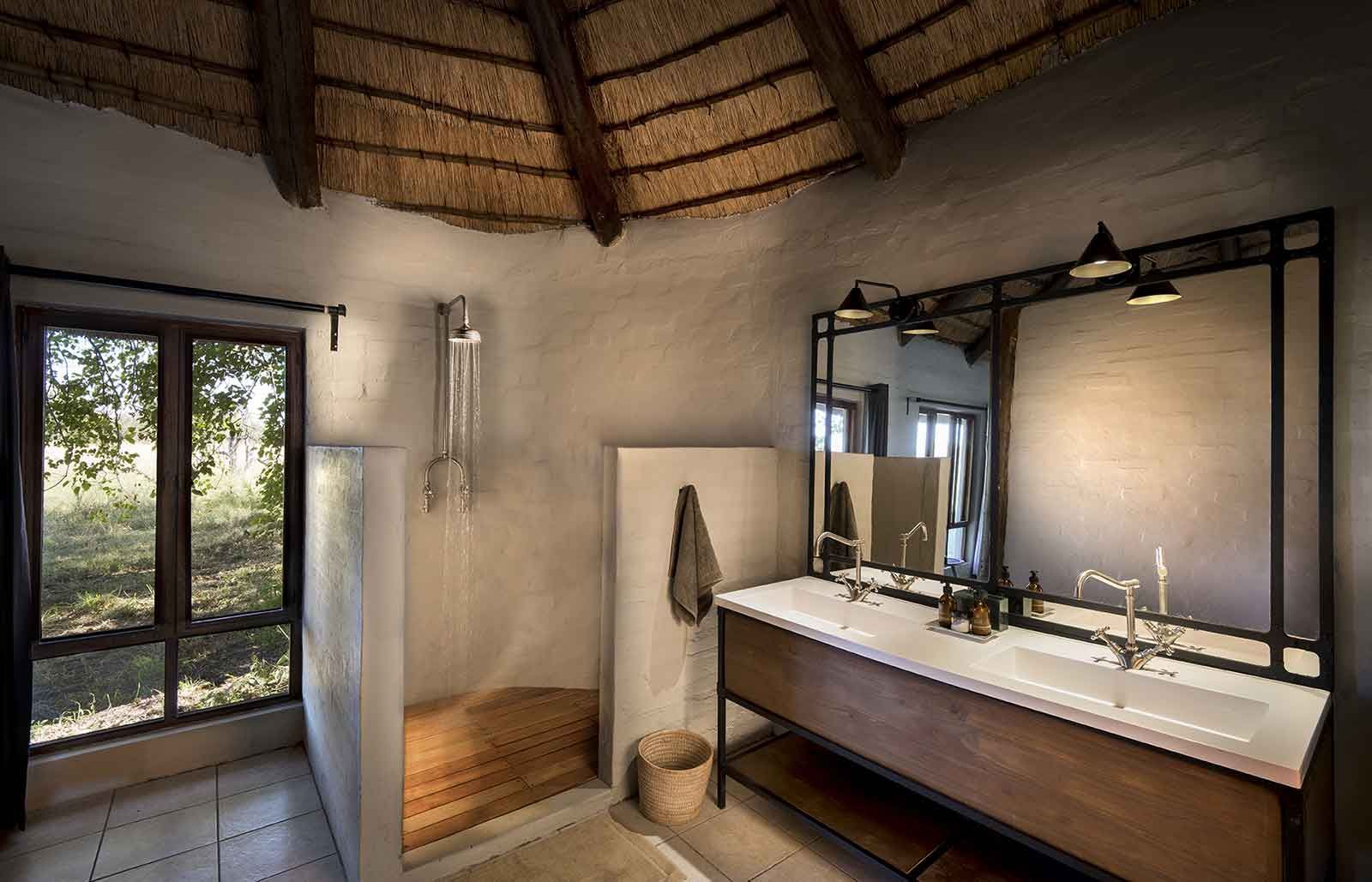 sunsafaris_khwai_bush_camp_botswana_accommodation4.jpg