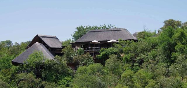 Buffalo Ridge Safari Lodge Buffalo Ridge Safari Lodge