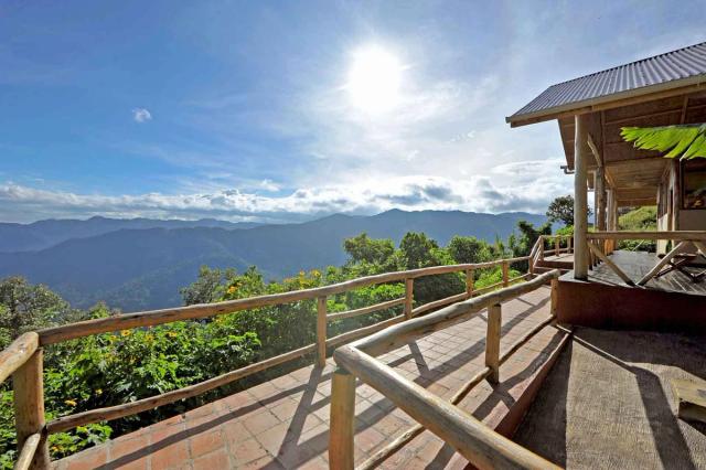 Nkuringo Bwindi Gorilla Lodge