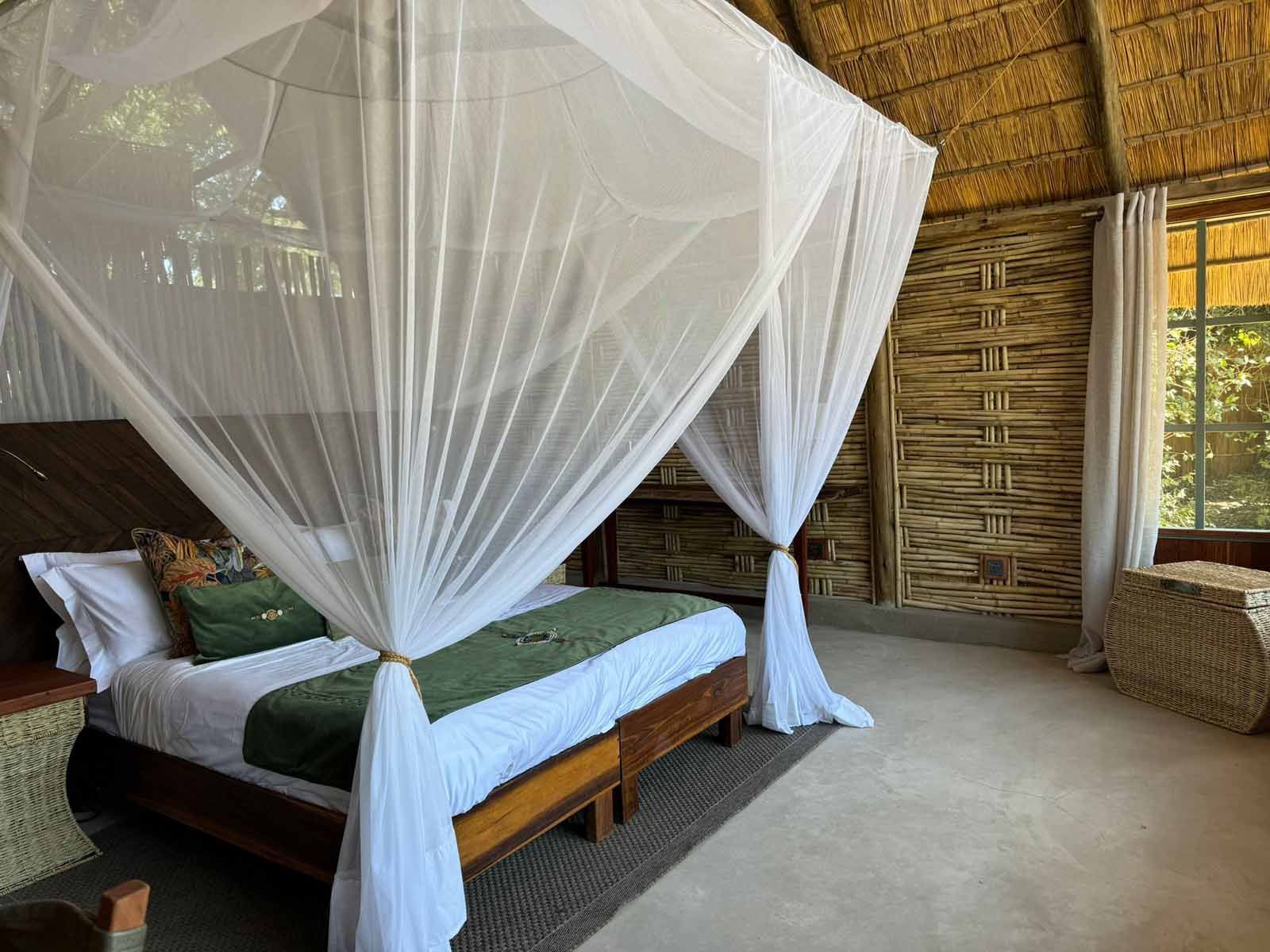 Mwamba Bush Camp Accommodation