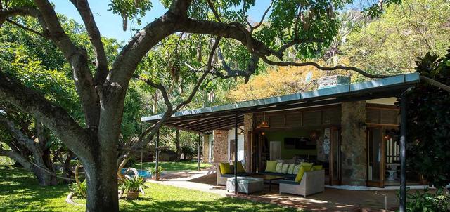 Madzi Kuwala Madzi Kuwala