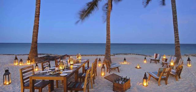 Bluebay Beach Resort Bluebay Beach Resort