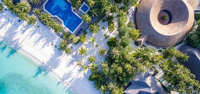 Meeru Island Resort Meeru Island Resort