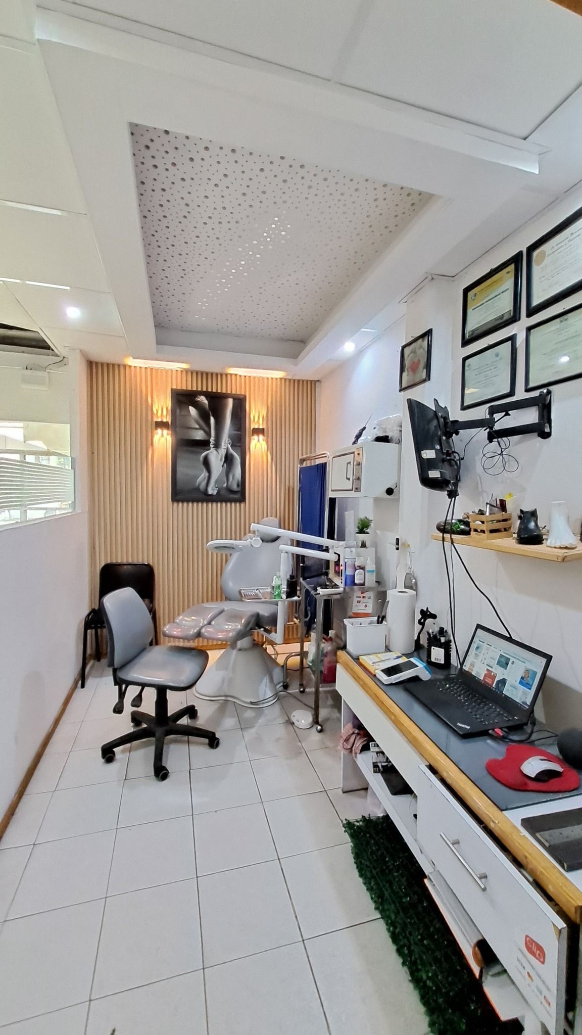 Consultorio podológico (vista general)