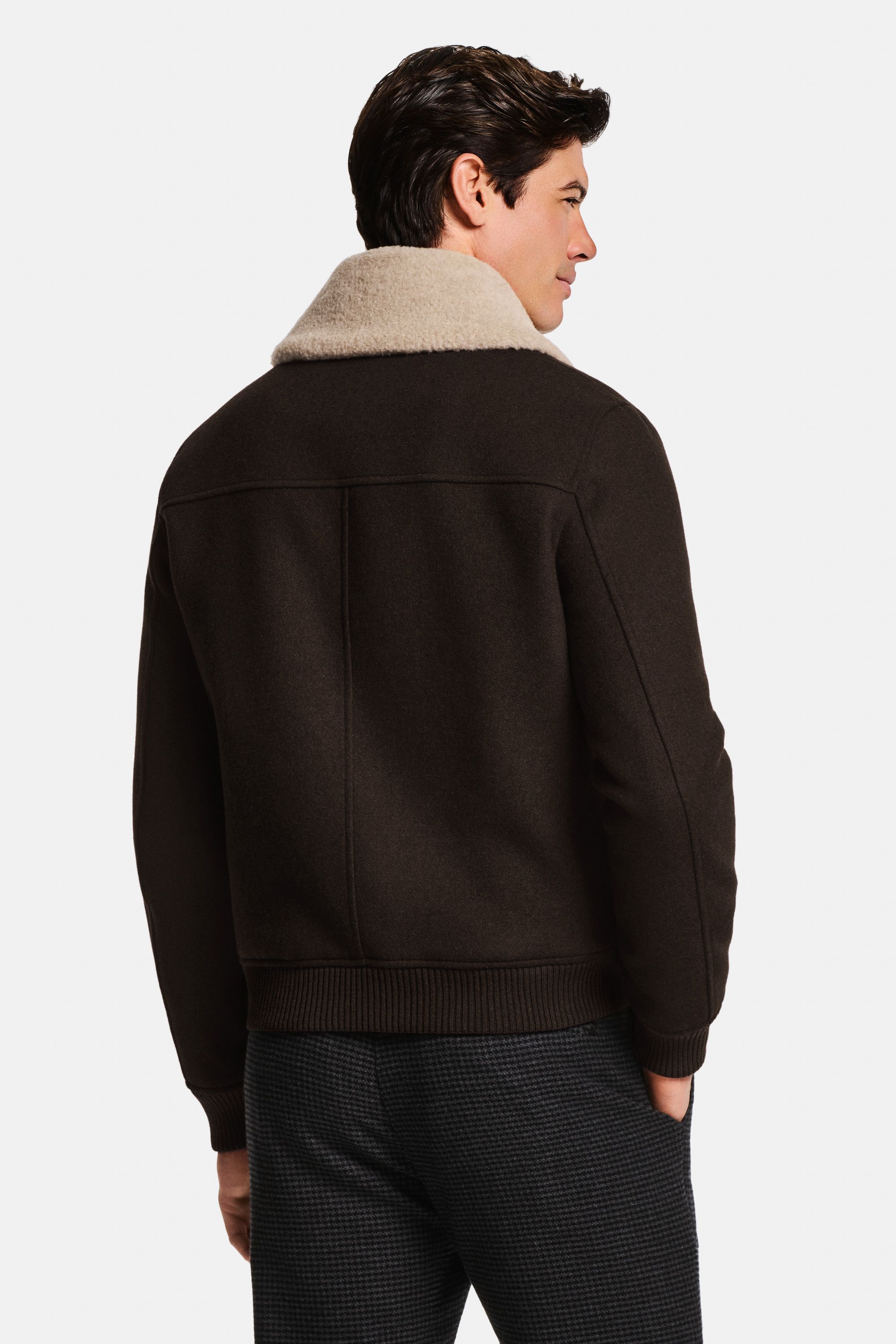 Vestes First-Class – Night Foxes (6)