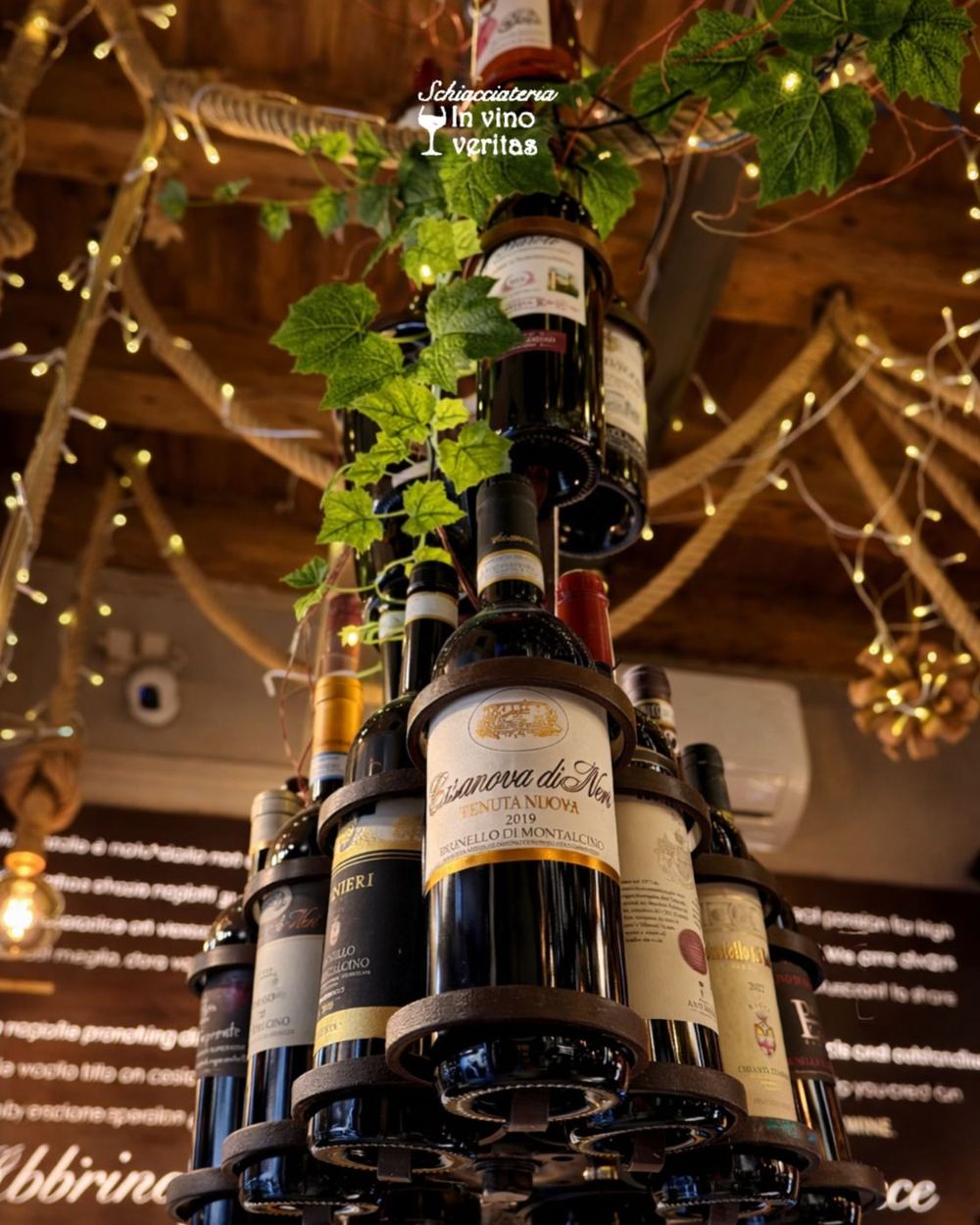 L'albero di ferro delle bottiglie