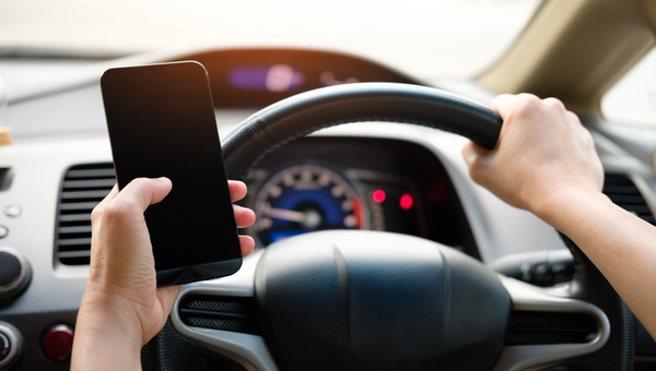 Distracted Driving in Oregon: Laws, Penalties, and Injury Claims