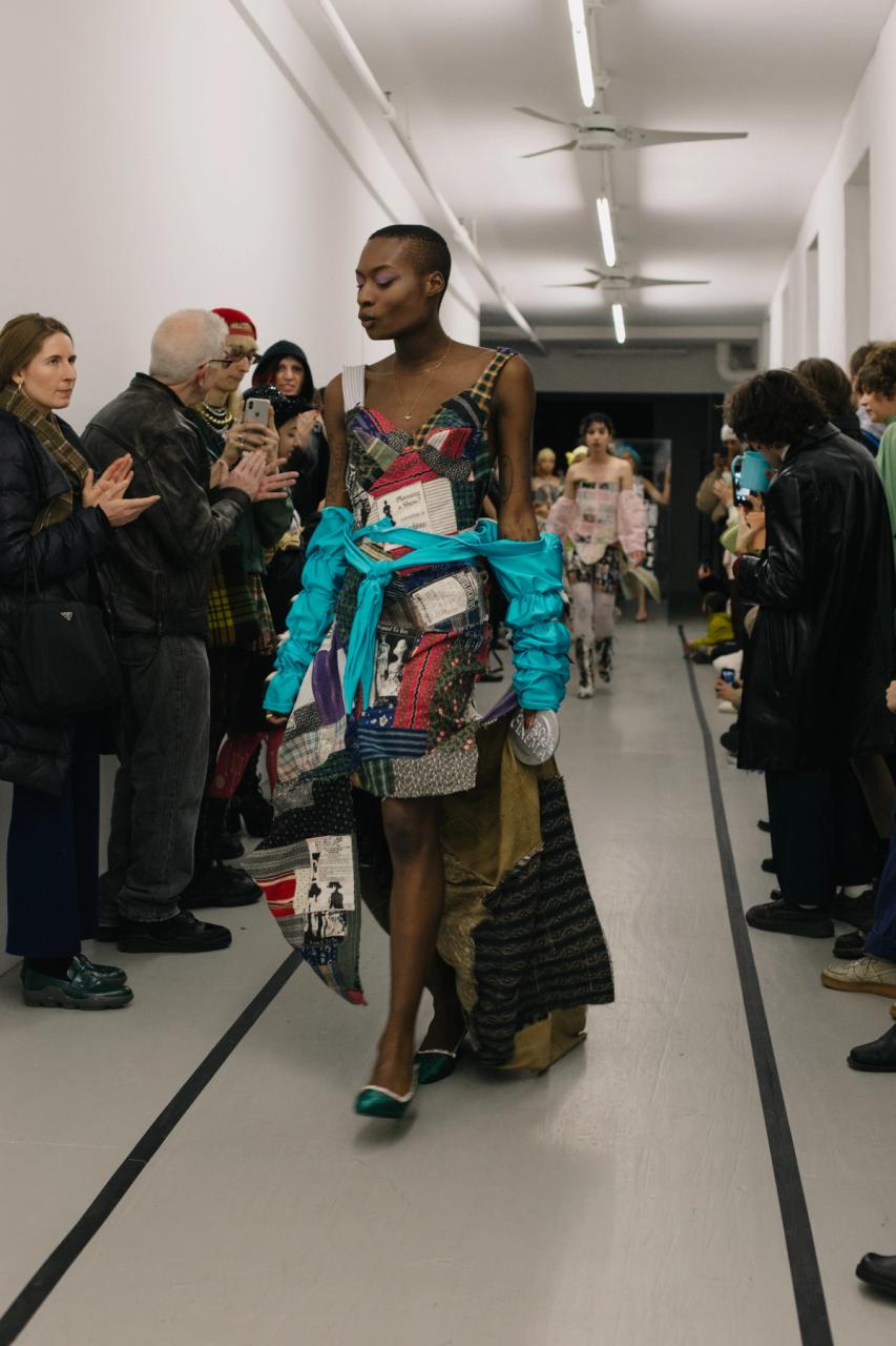 Collection 006 - SEZX look