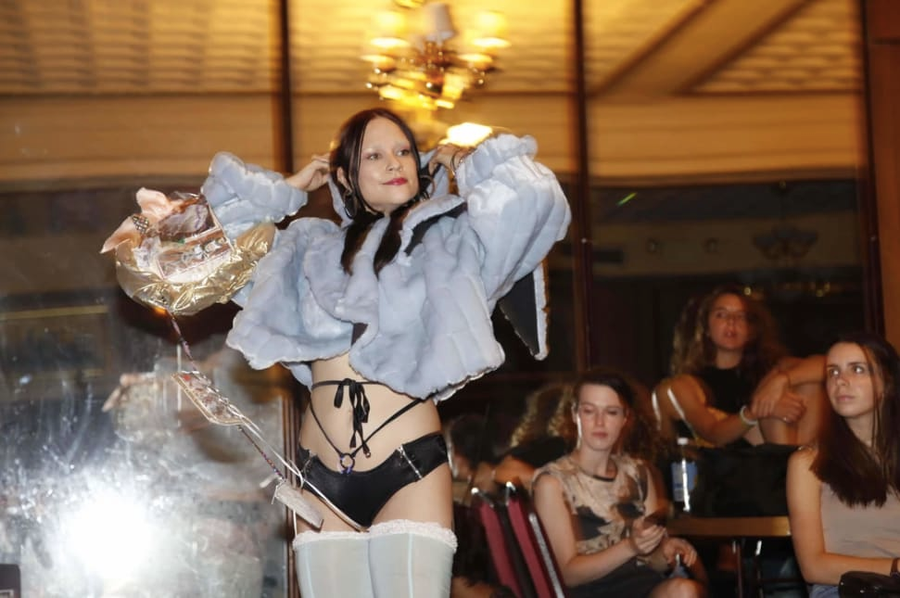 Collection 003 - Frauveldt look