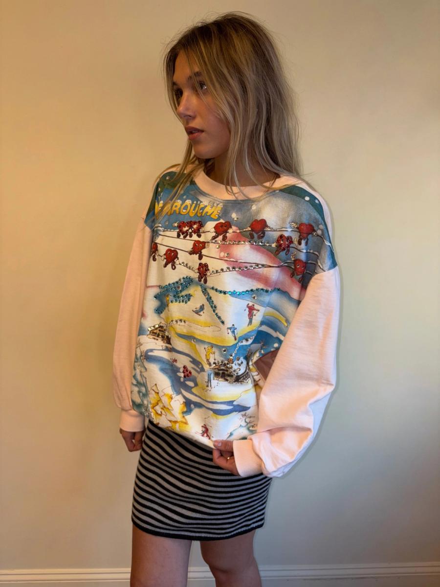 80s Lily Farouche Ski Slopes with Hearts Sweatshirt product image