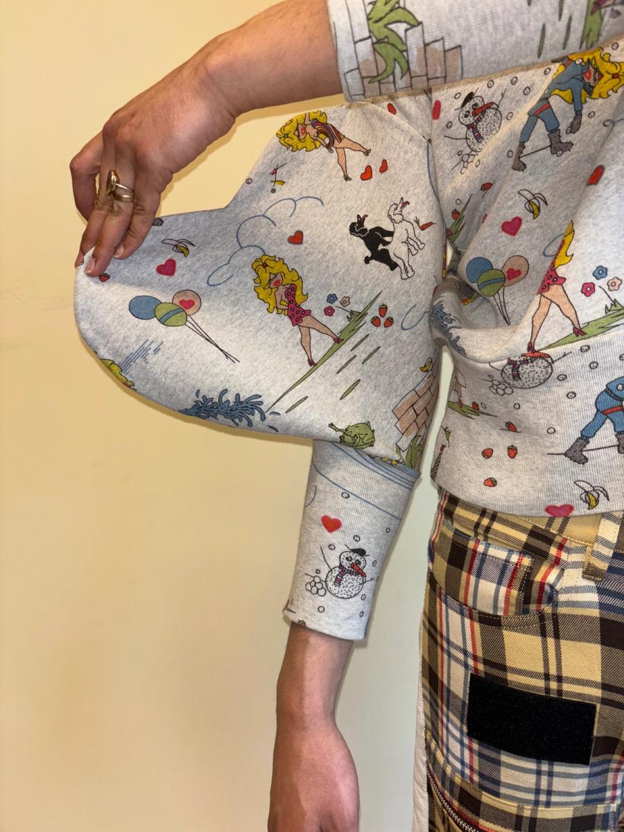 Autumn Winter 2003-2004 Bernhard Willhelm Bimbo Sweatshirt Top product image