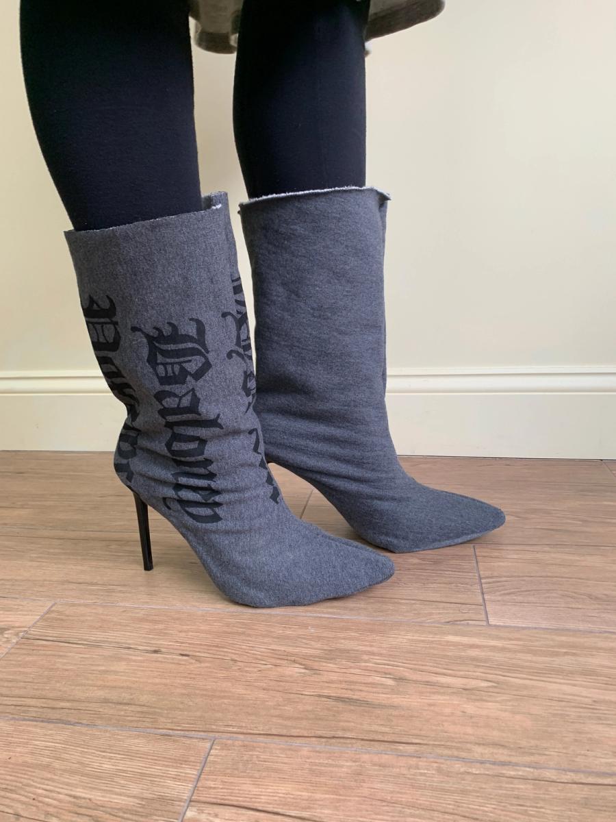 'Enfer' Runway Sample Slouchy Heels in Dark Gray product image