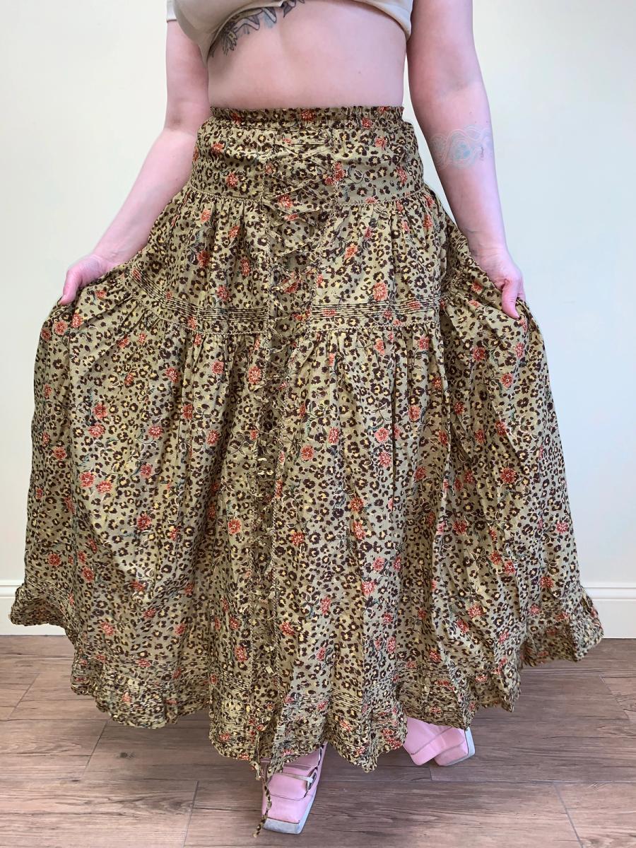 Kankeo Isao Cheetah Print Petticoat product image