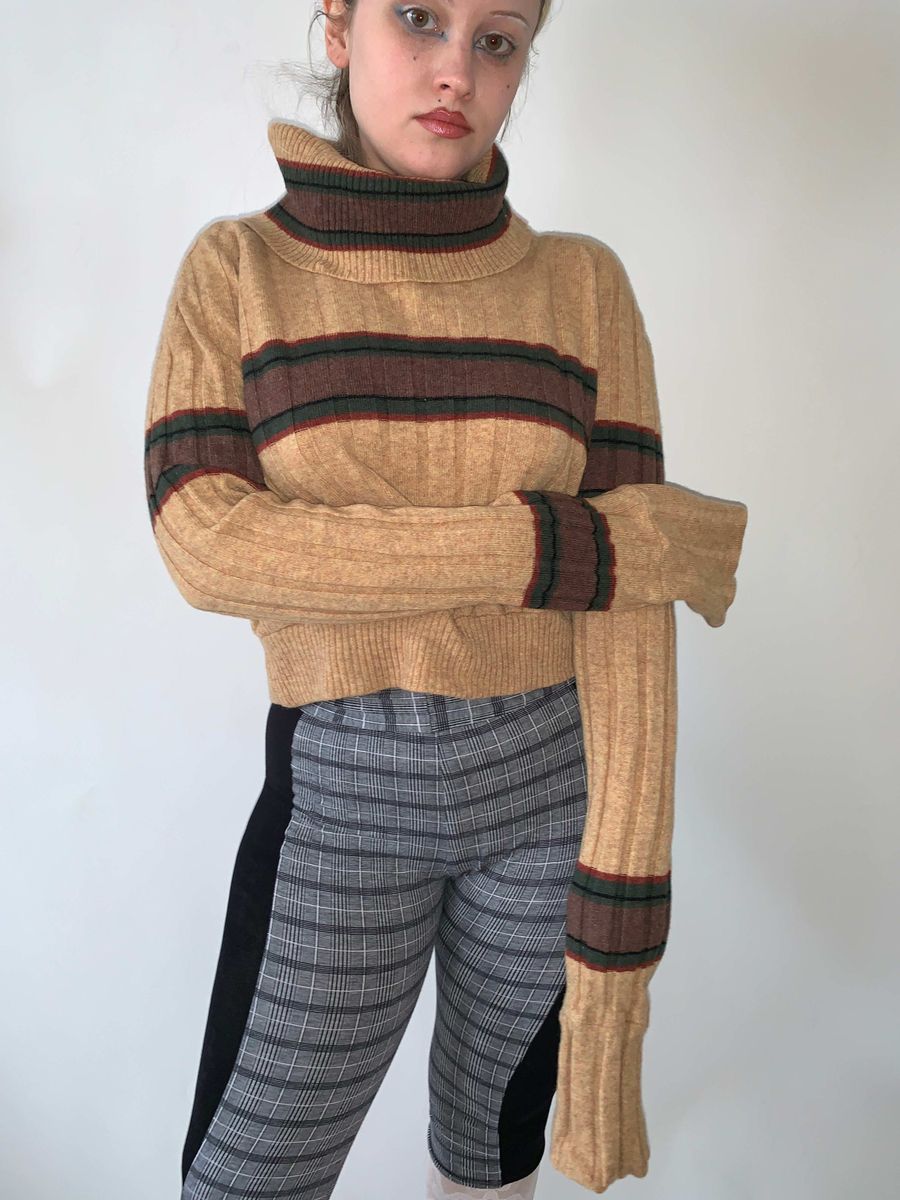 20471120 Condire Exaggerated Sleeve Sweater product image