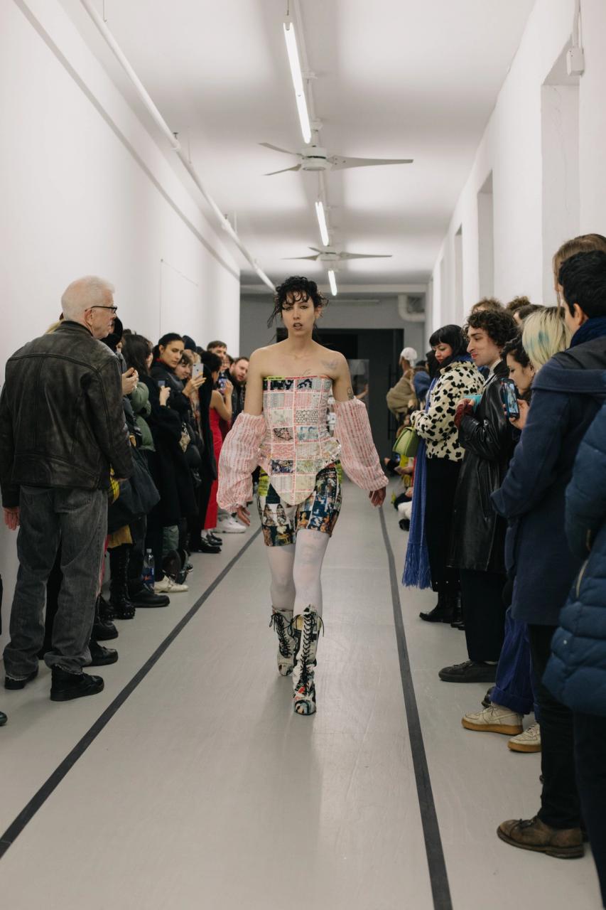 Collection 006 - SEZX look