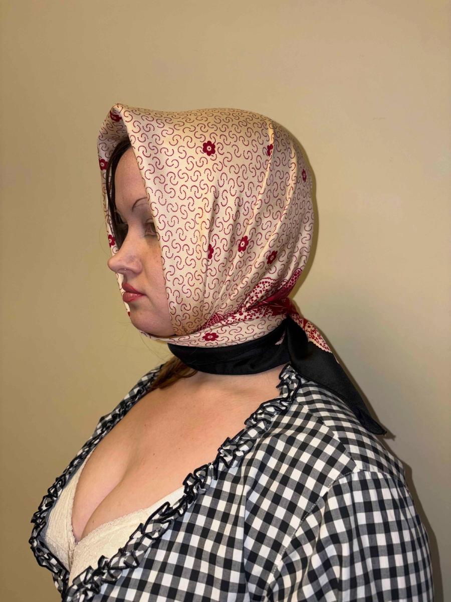 Chantal Thomass Silk Shawl With Tromp L'oeil Lace Print product image