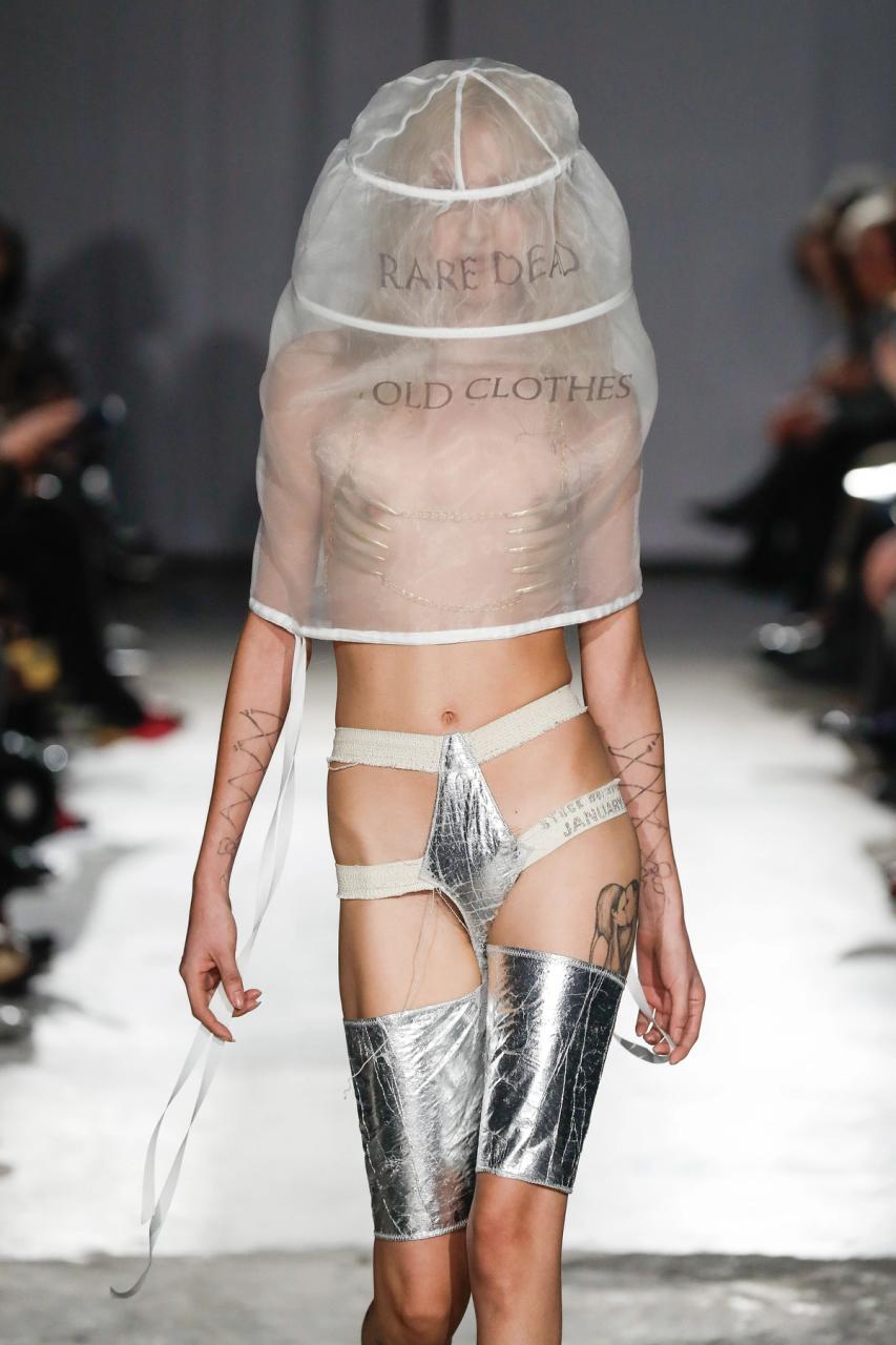 Collection 007 - ENFER look