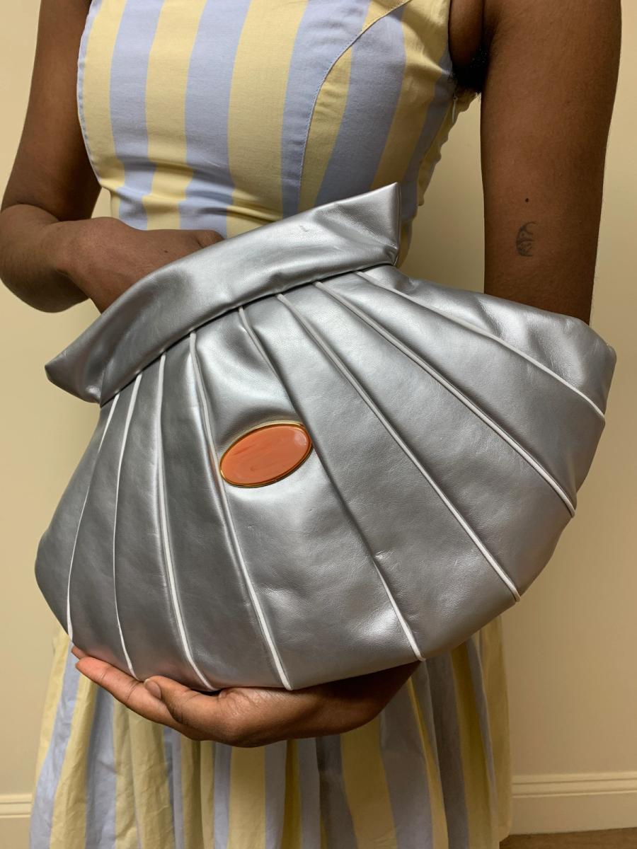 Theatre Products Clam Shell Purse product image