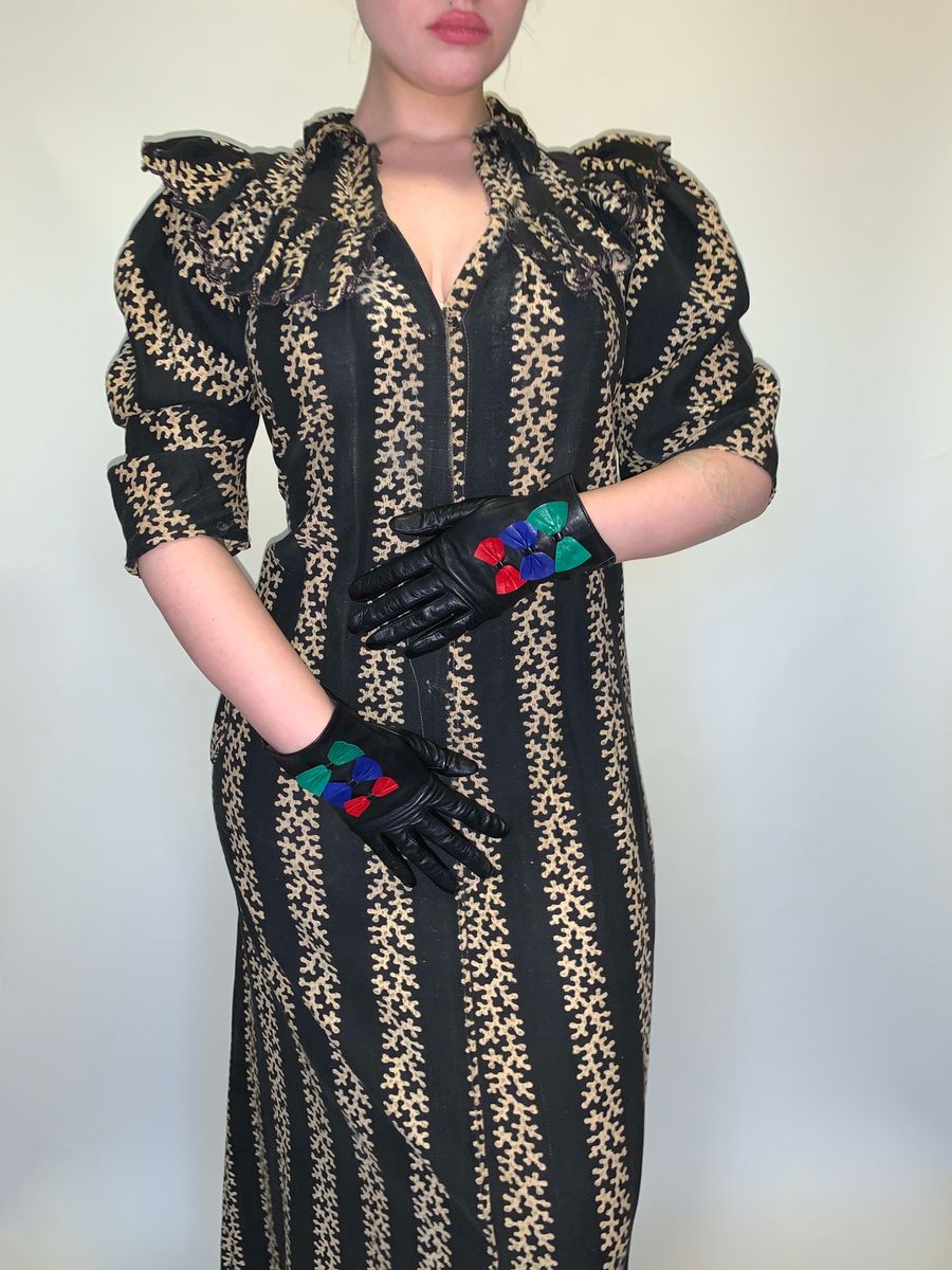 1800s Vermicular Print Wrapper product image