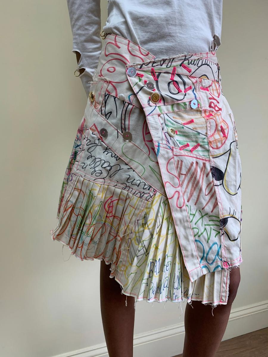 Nozomi Ishiguro Scribbled Drawing and Multi Buttons Skirt product image