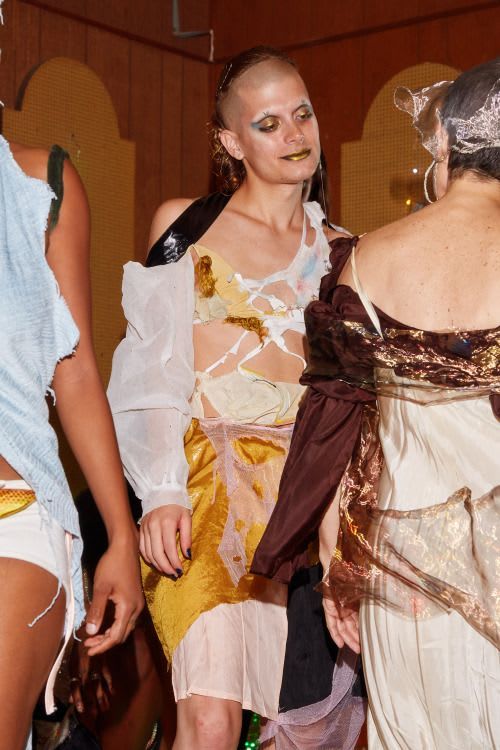 Collection 003 - Frauveldt look