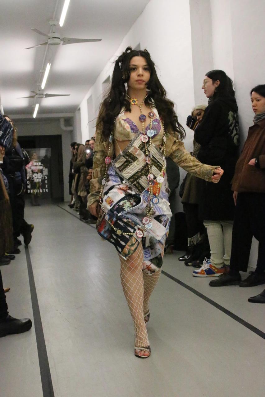 Collection 006 - SEZX look