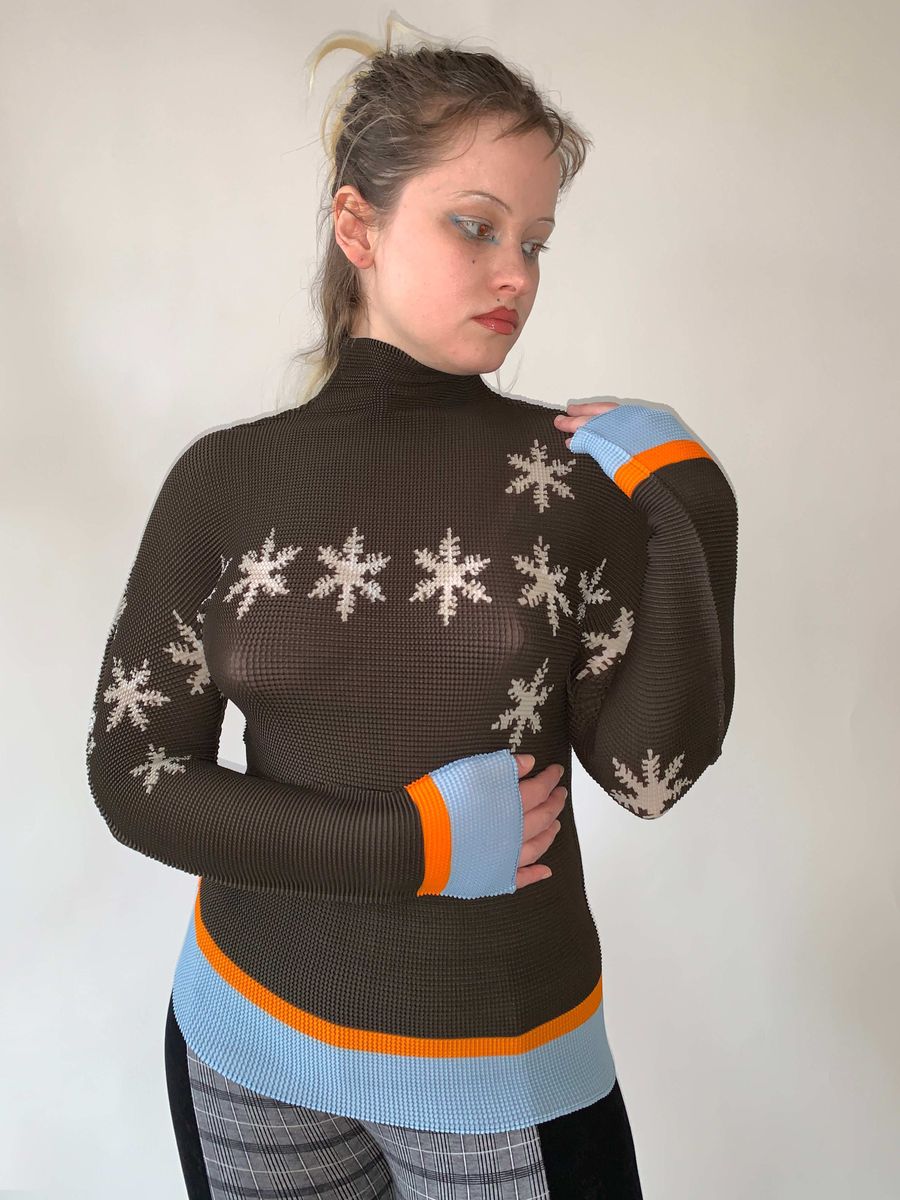 Issey Miyake Pleated Snowflake Shirt product image