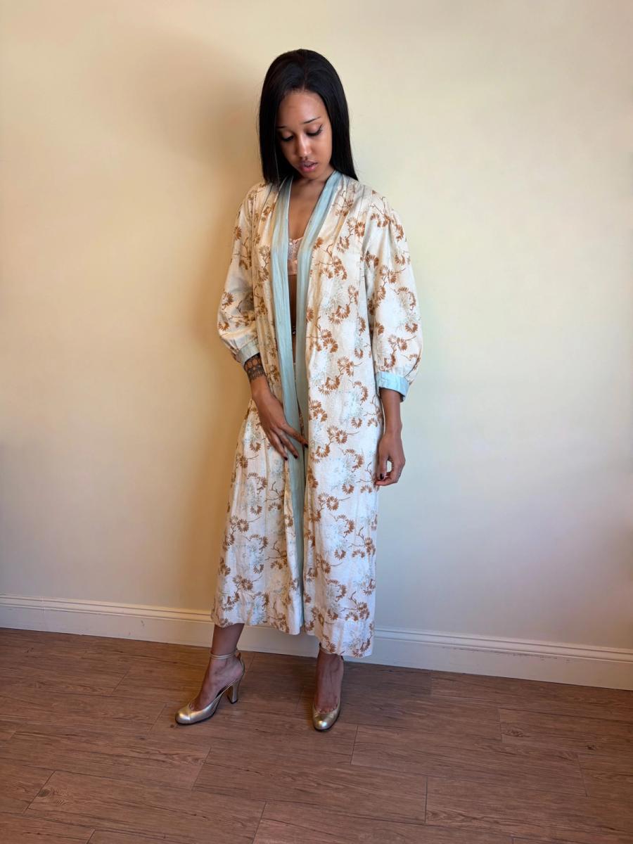 1890s or early 1900s Pastel Flannel Robe product image