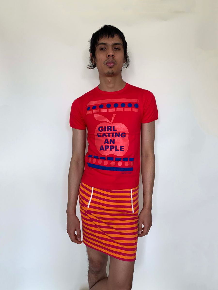 Antoni & Alison 'Girl Eating An Apple' Tee product image