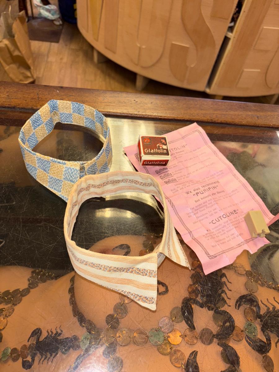 1890-1900 Detachable Patterned Collar Pair product image