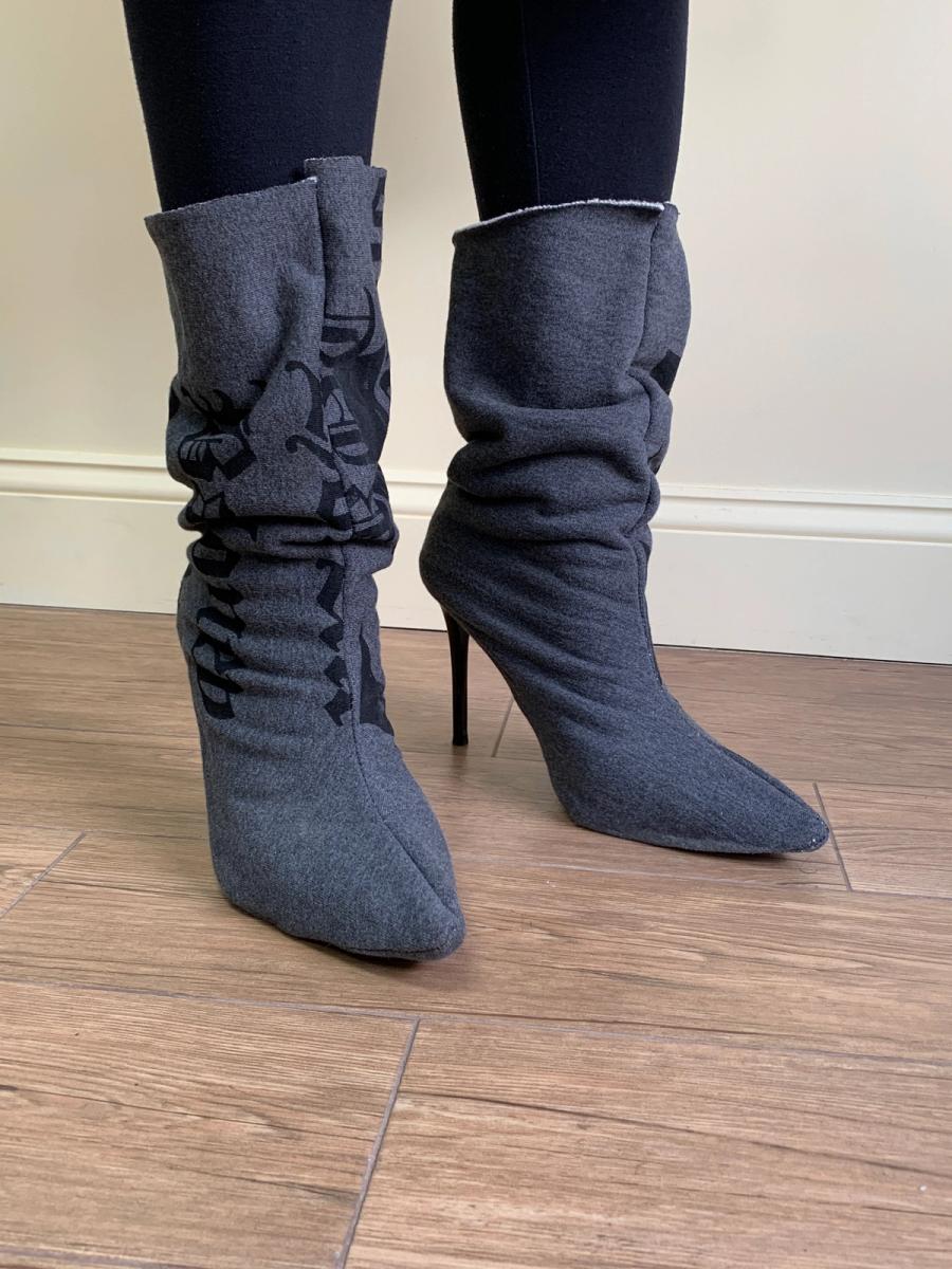 'Enfer' Runway Sample Slouchy Heels in Dark Gray product image
