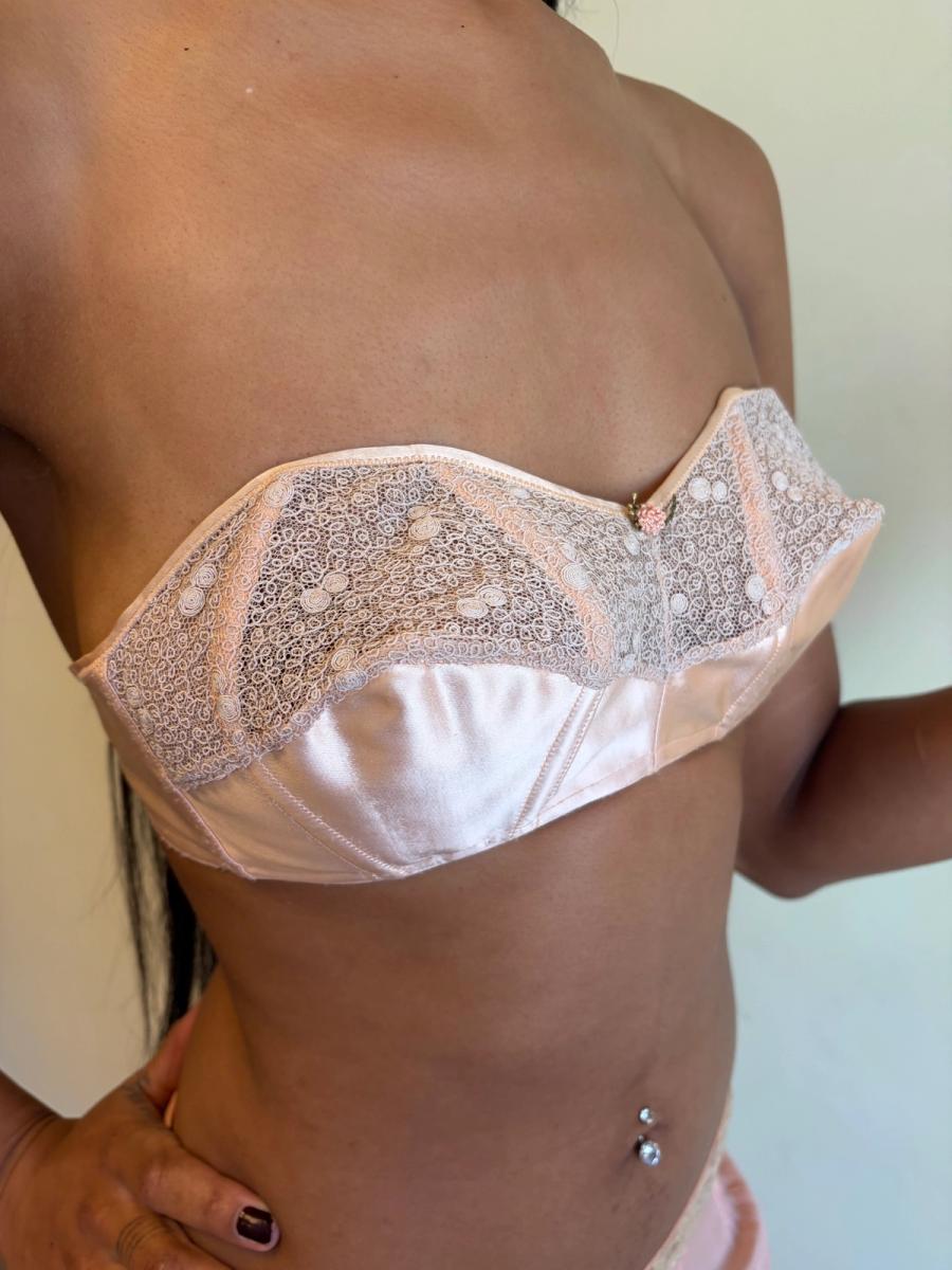 1940s "Felina" Cathedral Strapless Bra  product image