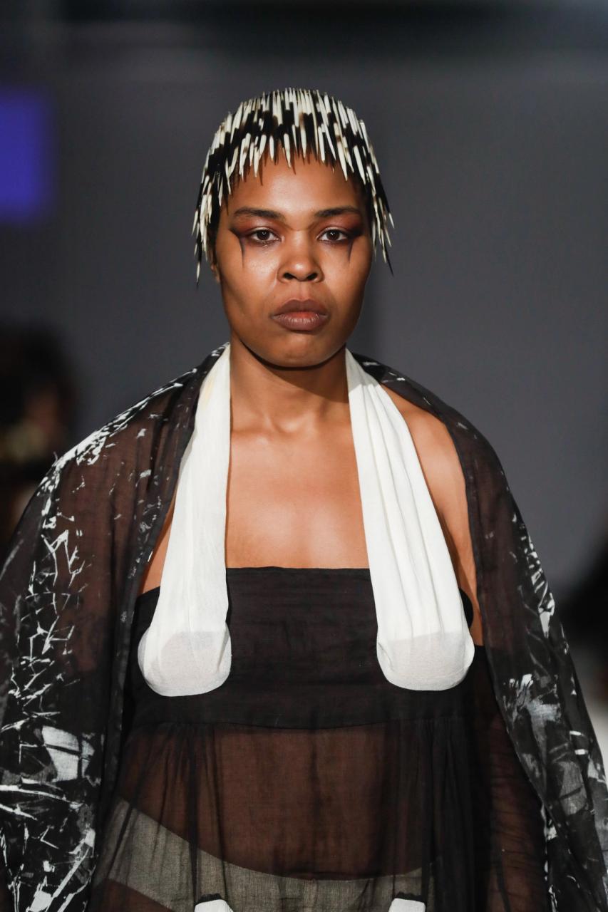 Collection 007 - ENFER look