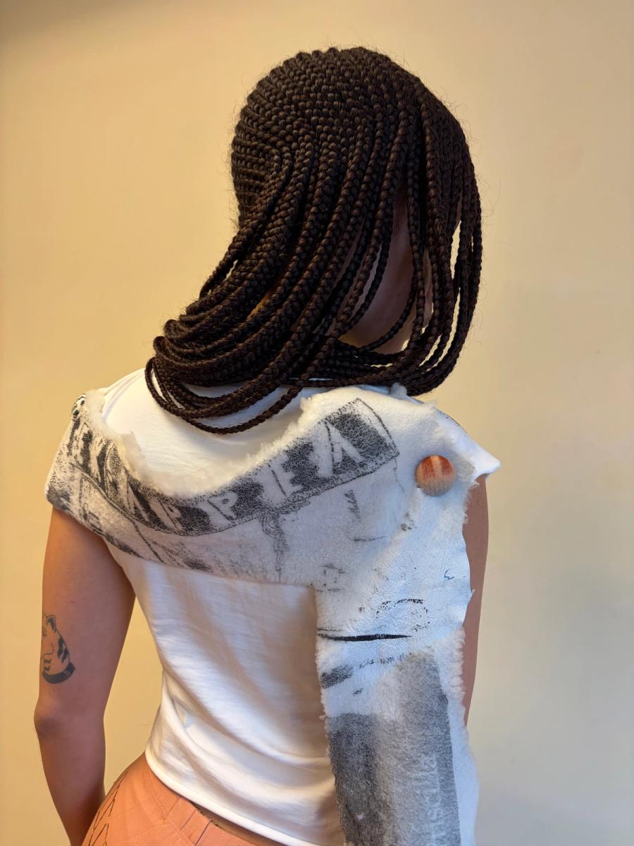 NANA Detachable Fur Tee 2 product image