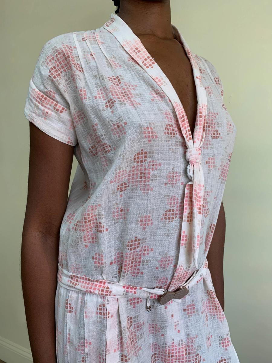 1920s Pixelated Rose Dress product image