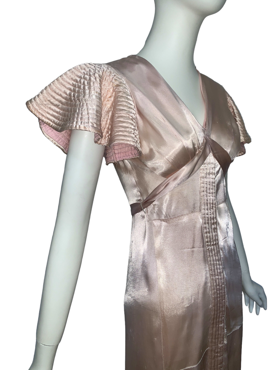 1930s Quilted Sleeve Dress product image