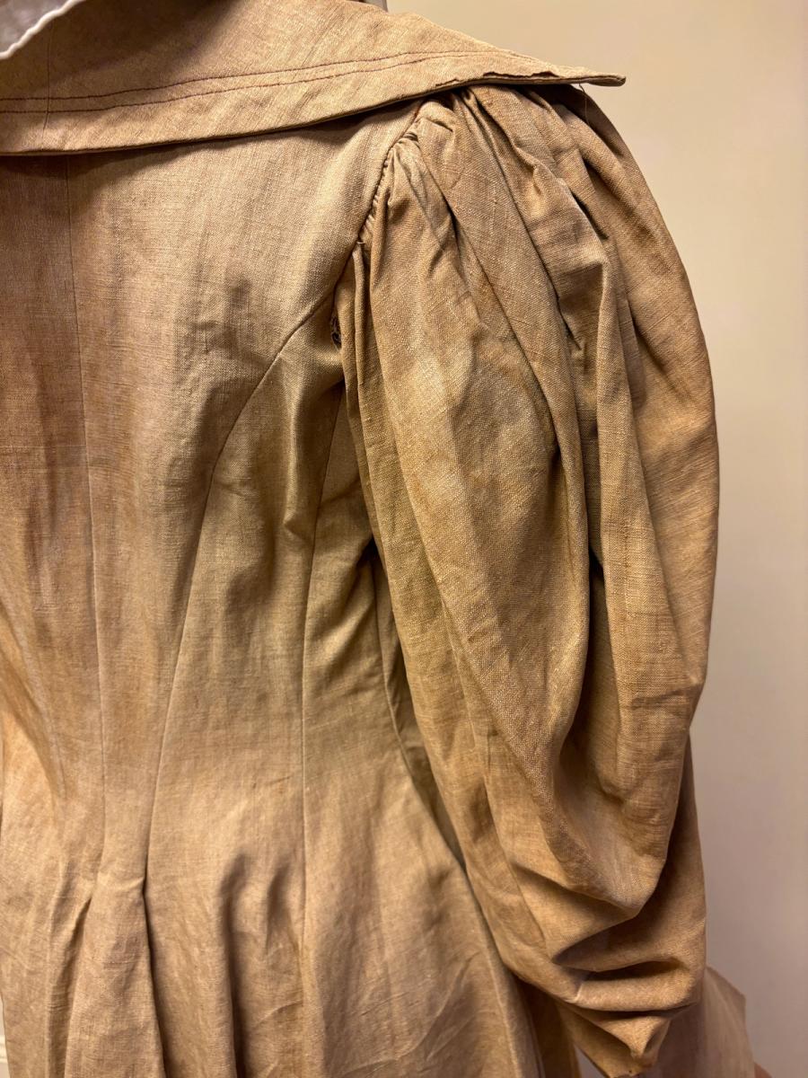 1890s Buff Linen Mutton Sleeved Traveling Jacket product image